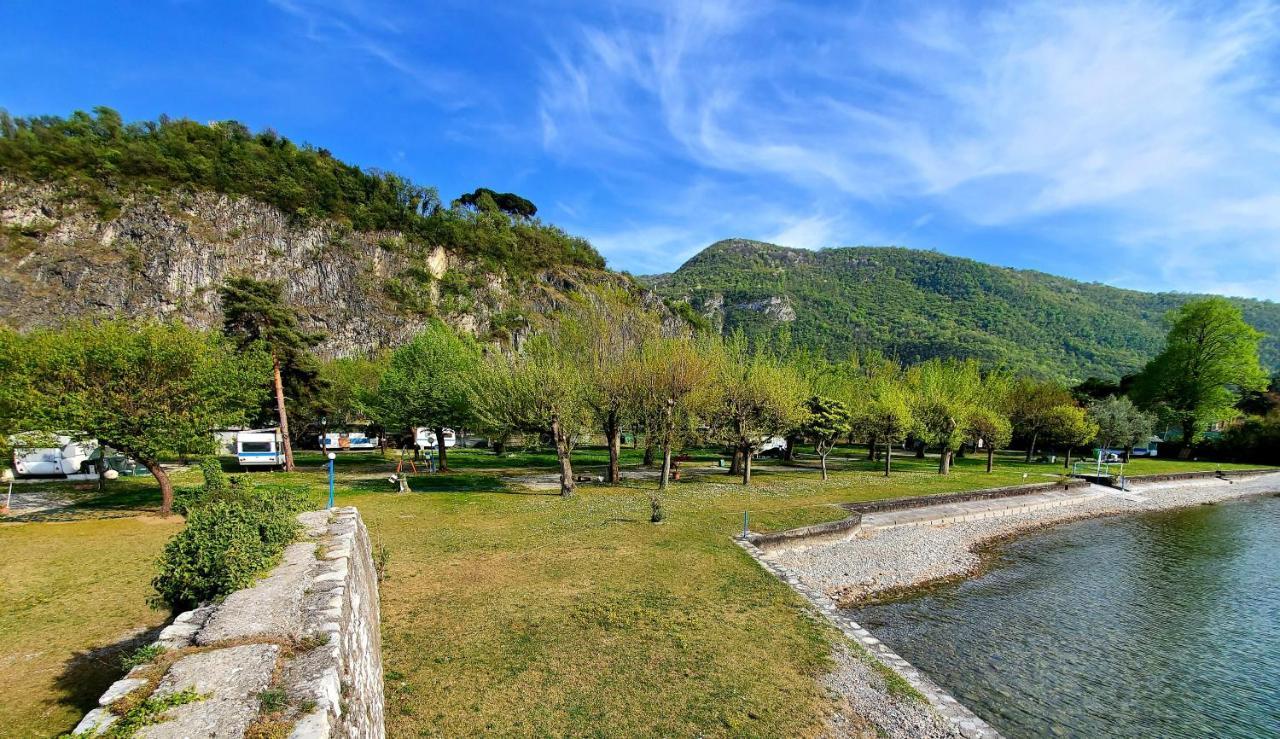 Camping Pilzone إيزِيو المظهر الخارجي الصورة