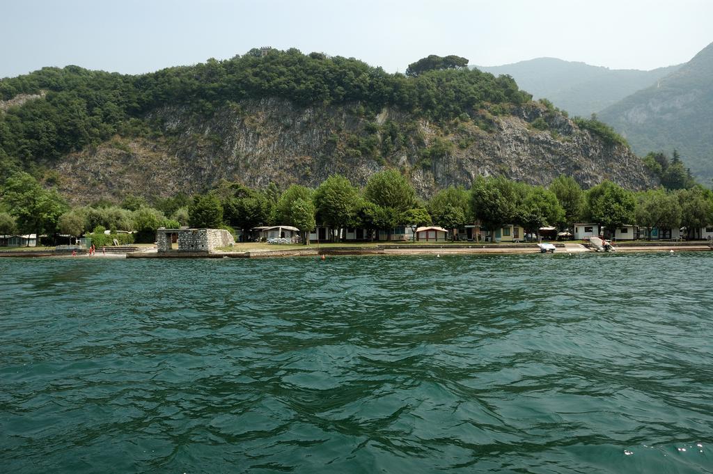 Camping Pilzone إيزِيو المظهر الخارجي الصورة
